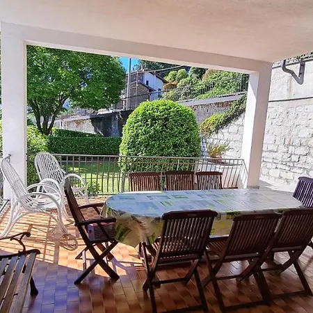 Belvedere 3 *