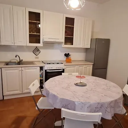 Casabelvederestresa 3 Apartamento *